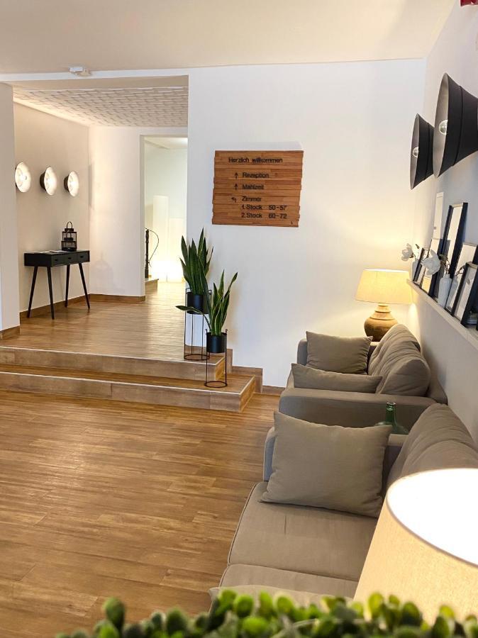 Hotel Deutsches Haus Kitzingen Esterno foto