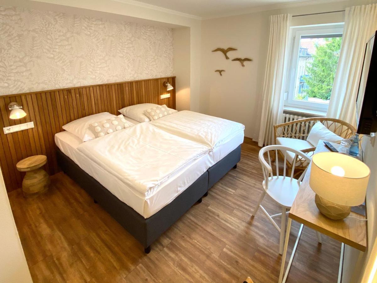 Hotel Deutsches Haus Kitzingen Esterno foto