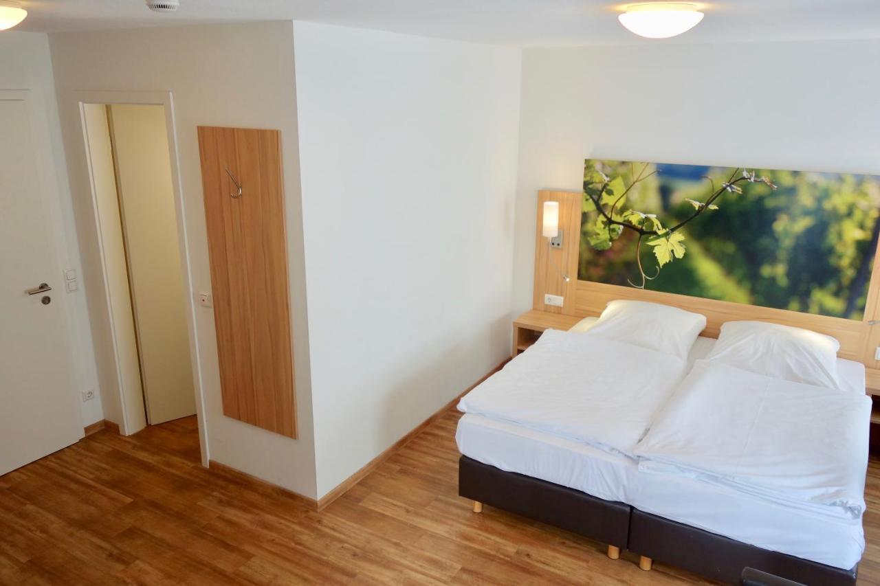 Hotel Deutsches Haus Kitzingen Esterno foto