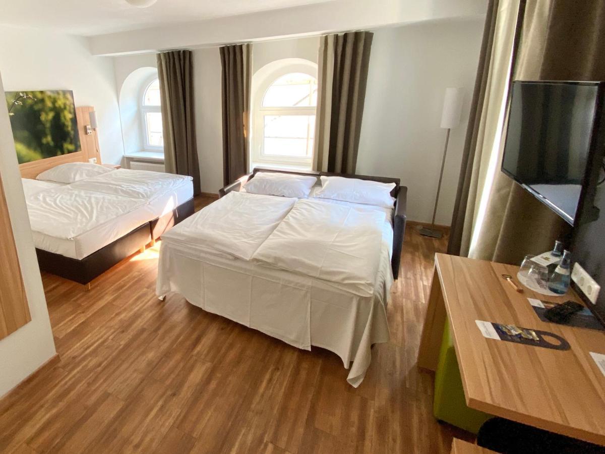 Hotel Deutsches Haus Kitzingen Esterno foto